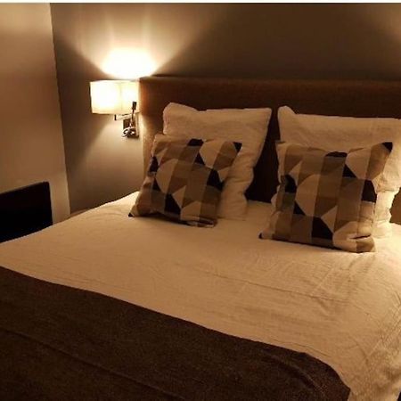 Cosy 3 Pieces En Face De La Gare Lejlighed Rambouillet Eksteriør billede