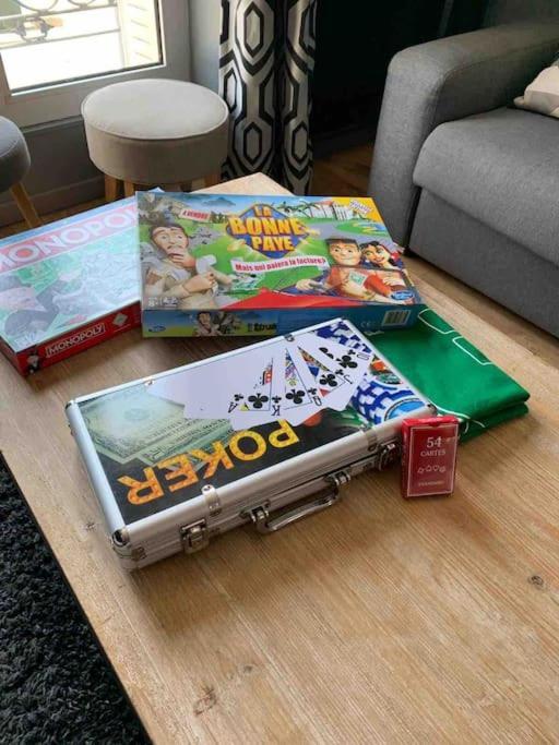Cosy 3 Pieces En Face De La Gare Lejlighed Rambouillet Eksteriør billede